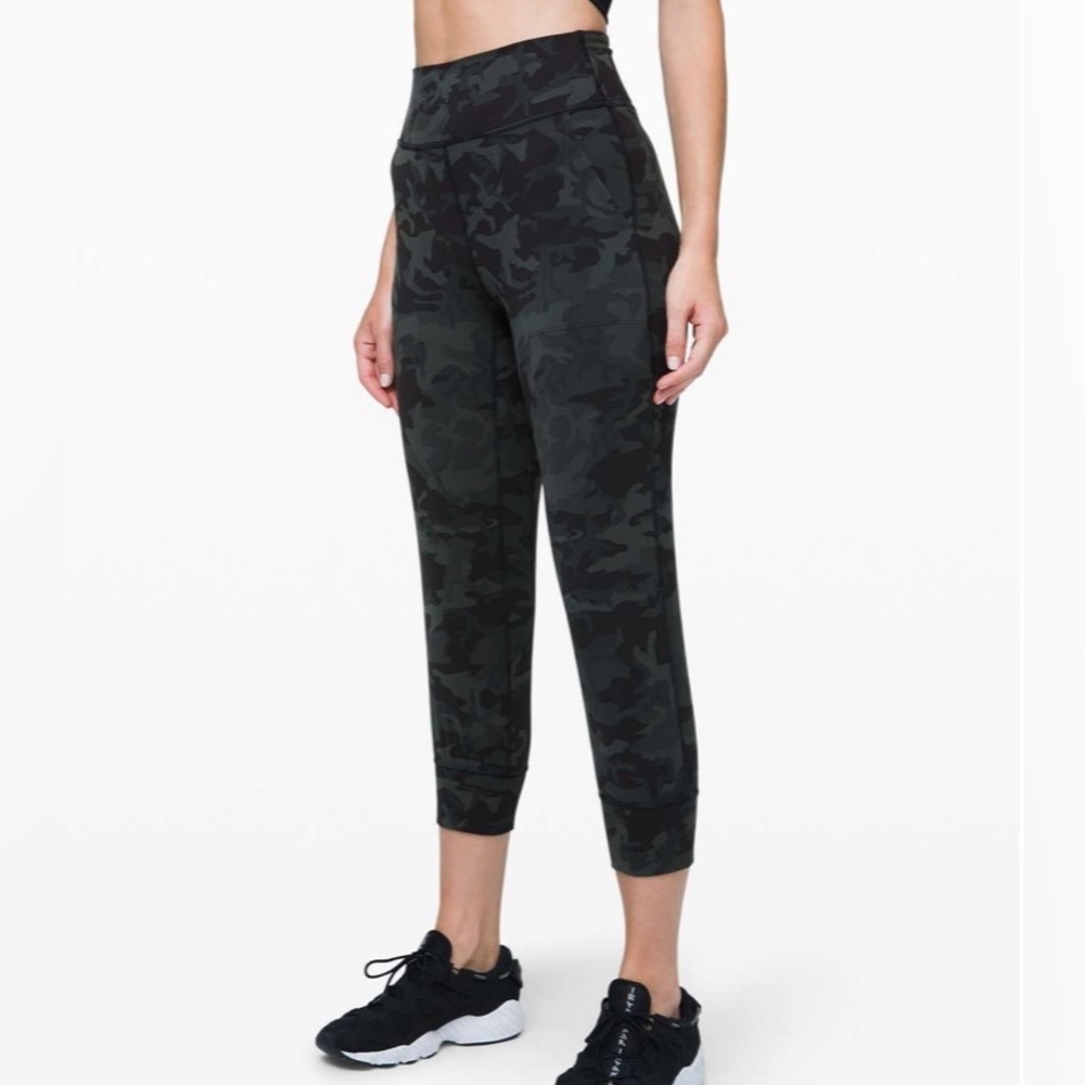 Lululemon 4  Align Jogger Crop *23" Incognito Multi Green Black Camo Joggers